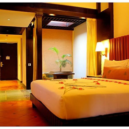 Vasundhara Sarovar Premiere Alappuzha Ngoại thất bức ảnh