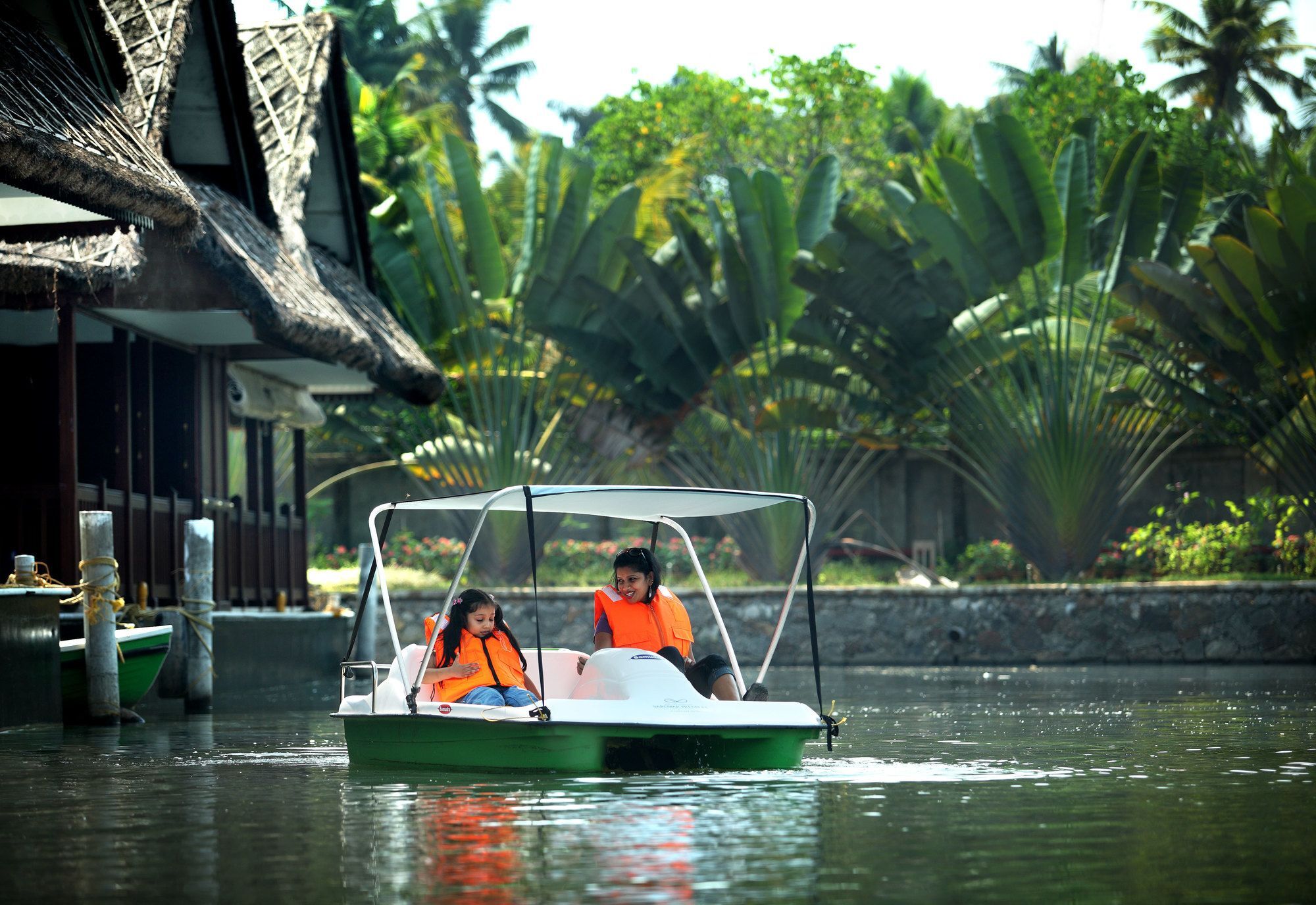 Vasundhara Sarovar Premiere Alappuzha Ngoại thất bức ảnh
